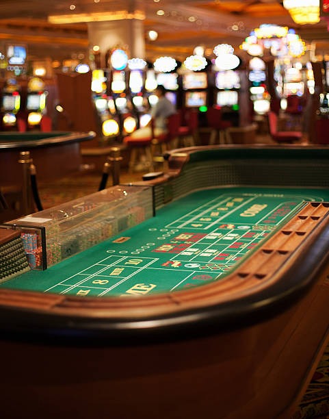 Live Baccarat dealer dealing cards at langit88 studio