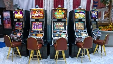 Dream Gaming live dealer studio with multi-camera setup on langit88